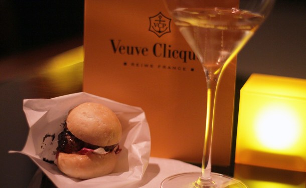 VEUVE CLICQUOT CHAMPAGNE BAR at Andaz Tokyo8