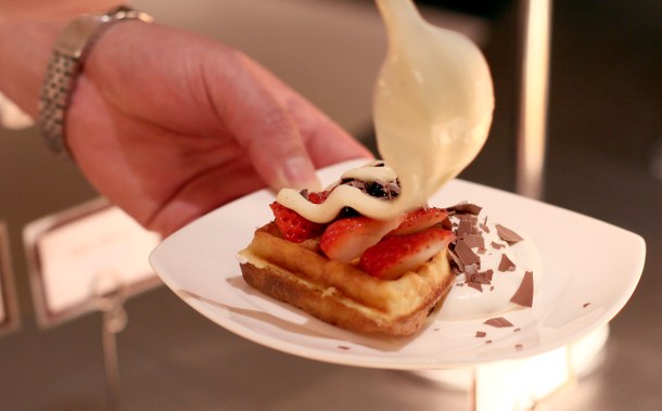 strawberry art buffet hilton tokyo5