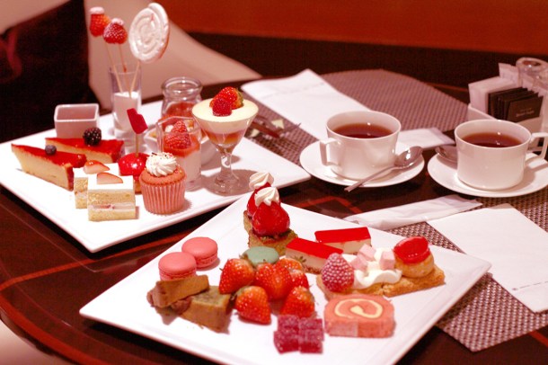 strawberry art buffet hilton tokyo8