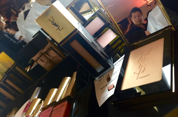 ysl-LUMIERE DIVINE１9