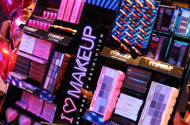 i love make up bu makeup revolution3