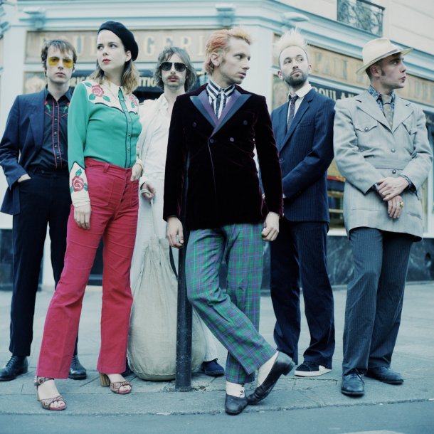 La Femme - photo light